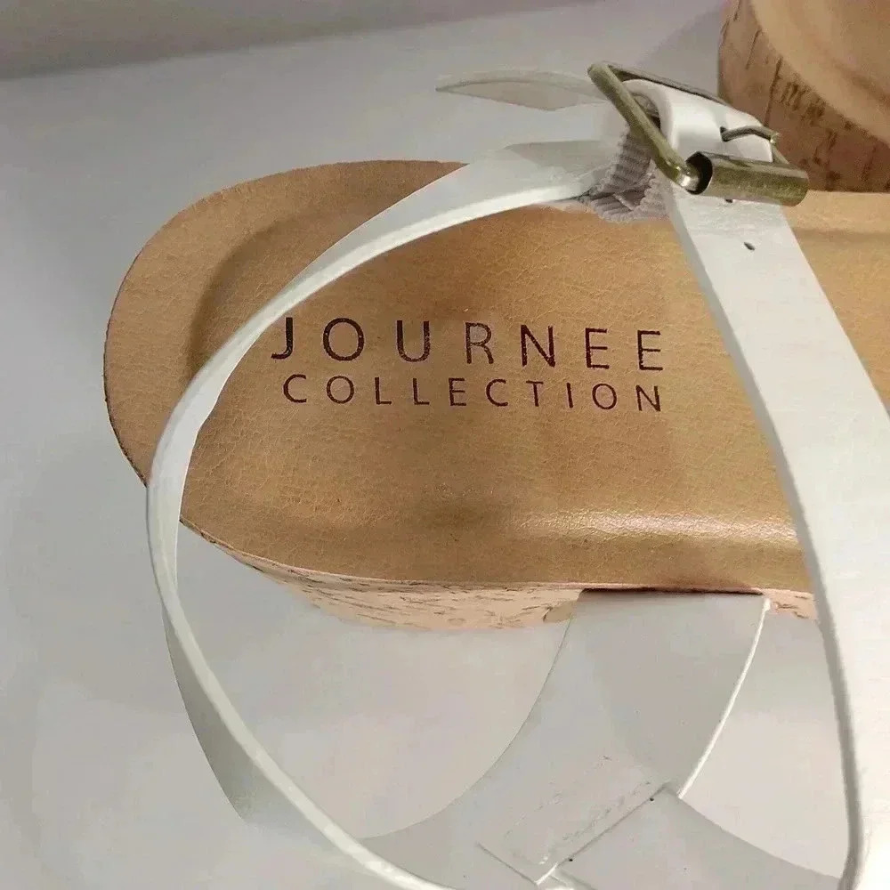Journee Collection Women's Shoes Size 9 - Picture 2 of 3